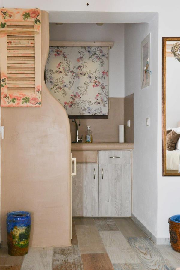Elizabeth'S Small Apartment Naxos City 外观 照片