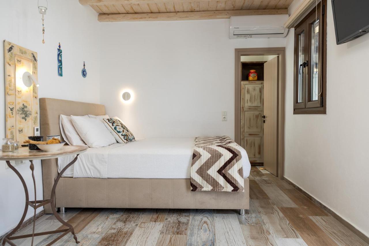 Elizabeth'S Small Apartment Naxos City 外观 照片